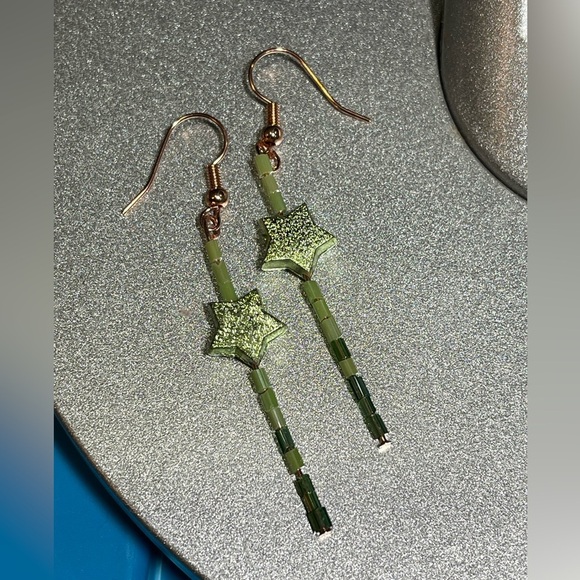 💚🍀St. Patrick’s Day earrings💚🍀 - Picture 4 of 4